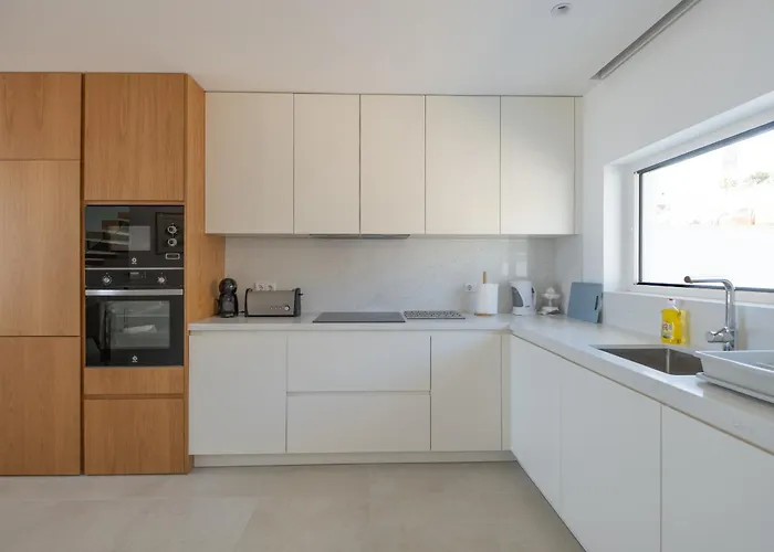 Encosta Do Sol * Lagos