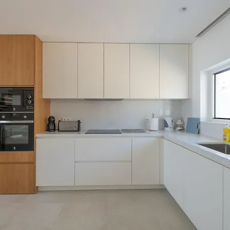 Encosta Do Sol * Lagos